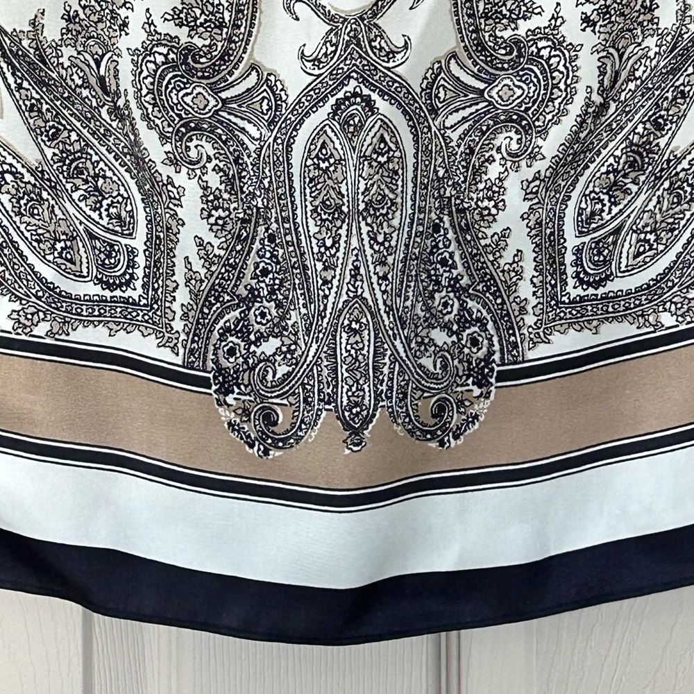 Talbots Silky Black White Tan Paisley Boho Floral Print Blouse Top Size 2P - Picture 4 of 8